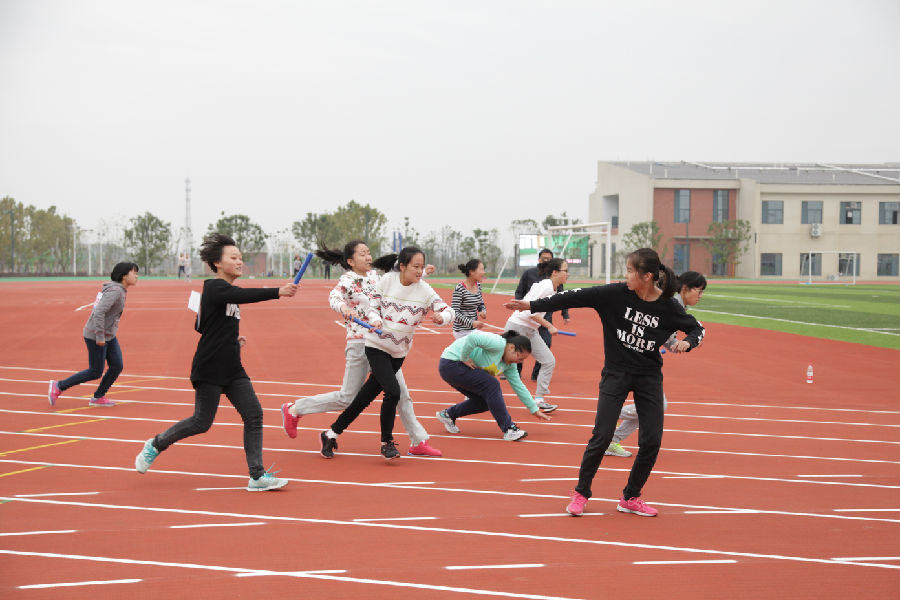 XPJ橡胶跑道助力铜陵一中西湖校区第55届田径运动会