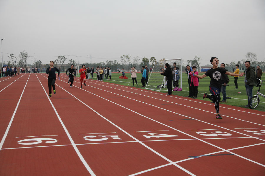 XPJ橡胶跑道助力铜陵一中西湖校区第55届田径运动会